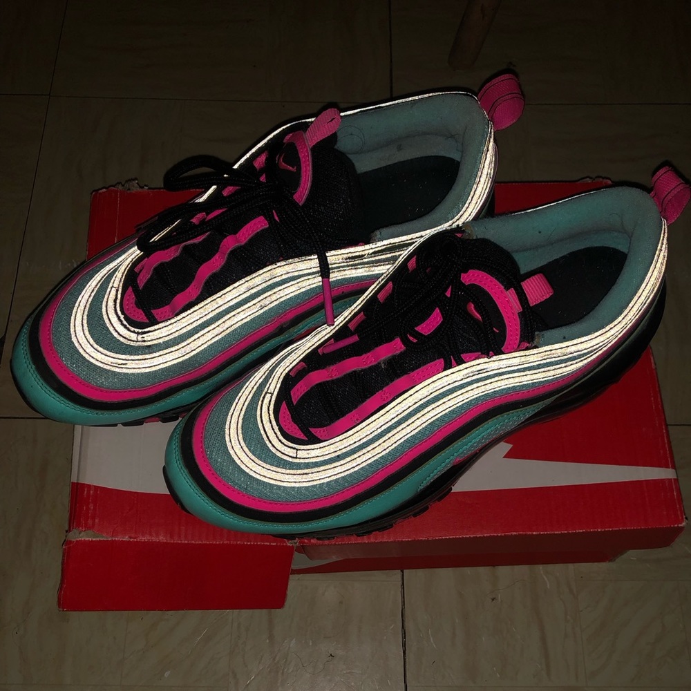 Nike Air Max 97 Women’s Size 9.5